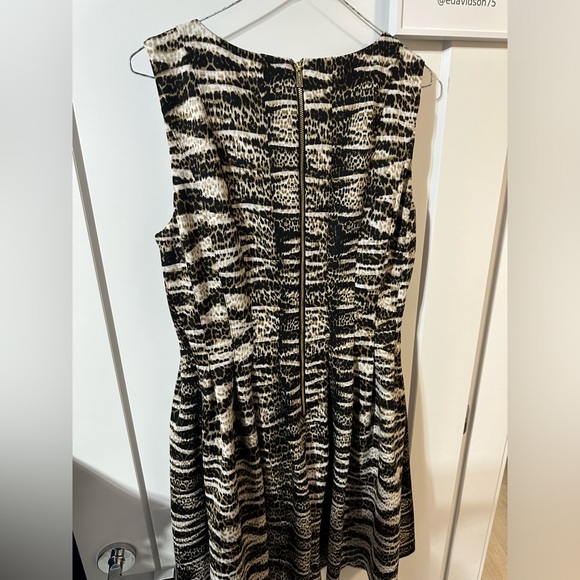 Calvin Klein pleated full volume skirt striped size 12 - Picture 7 of 15